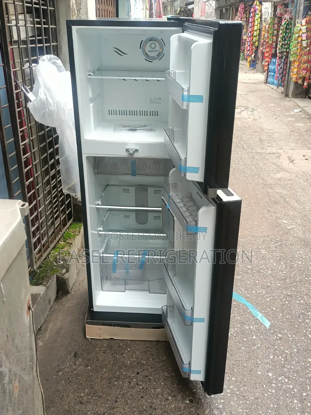 Walton Inverter Refrigerator 261 Liters Model WNM-2F1 at 35% Discount