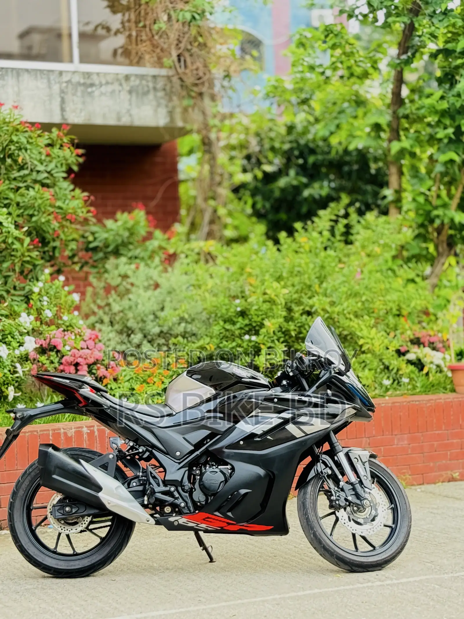 GPX GR200R Dacorsa2 2025 Black