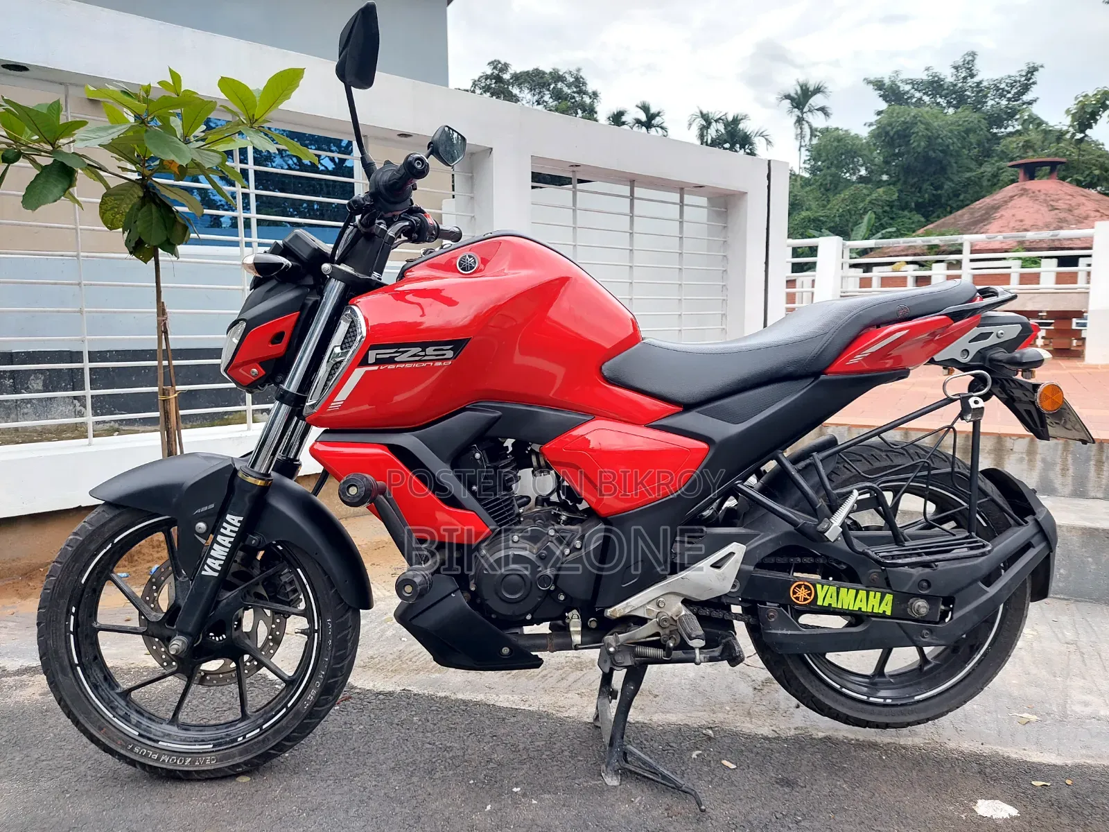 Yamaha FZS V3 2022 Red