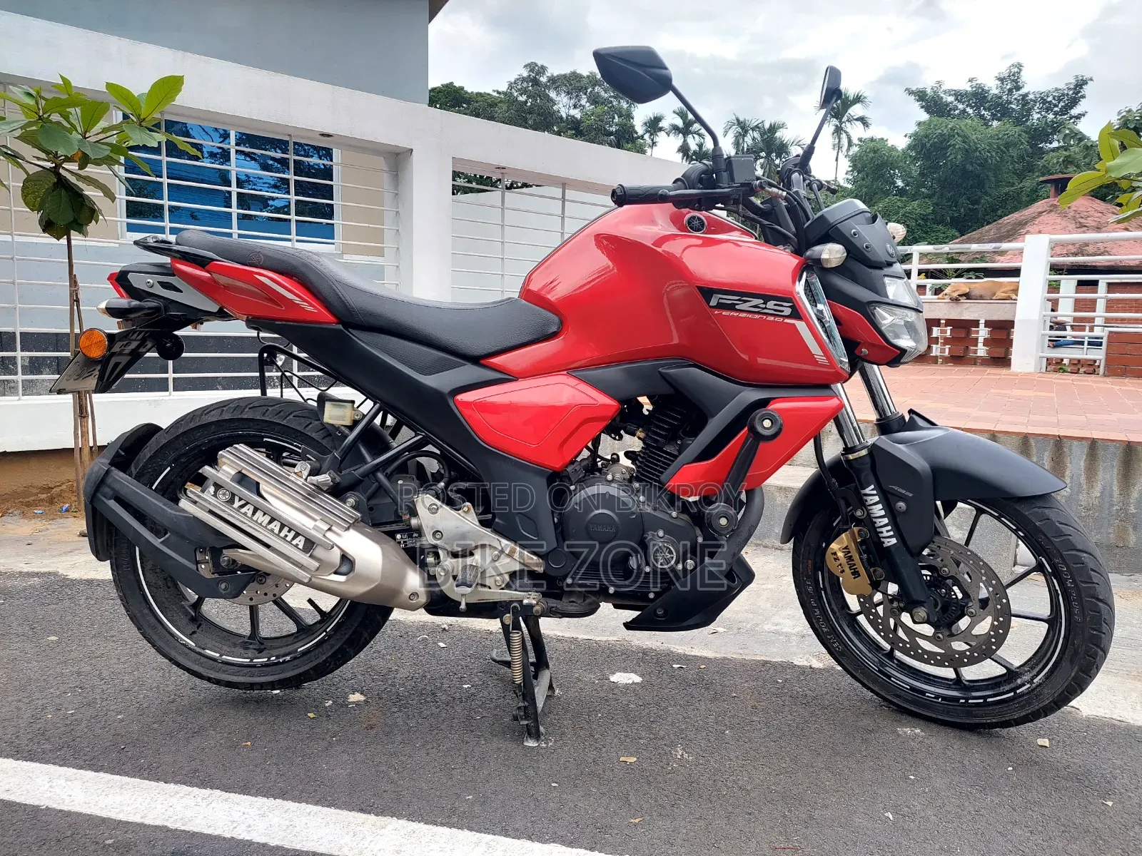 Yamaha FZS V3 2022 Red