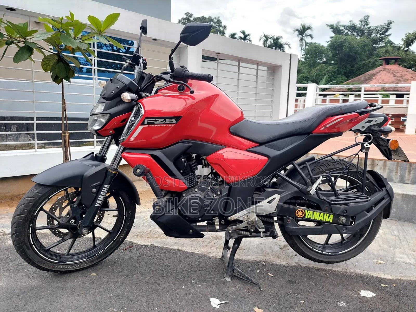 Yamaha FZS V3 2022 Red