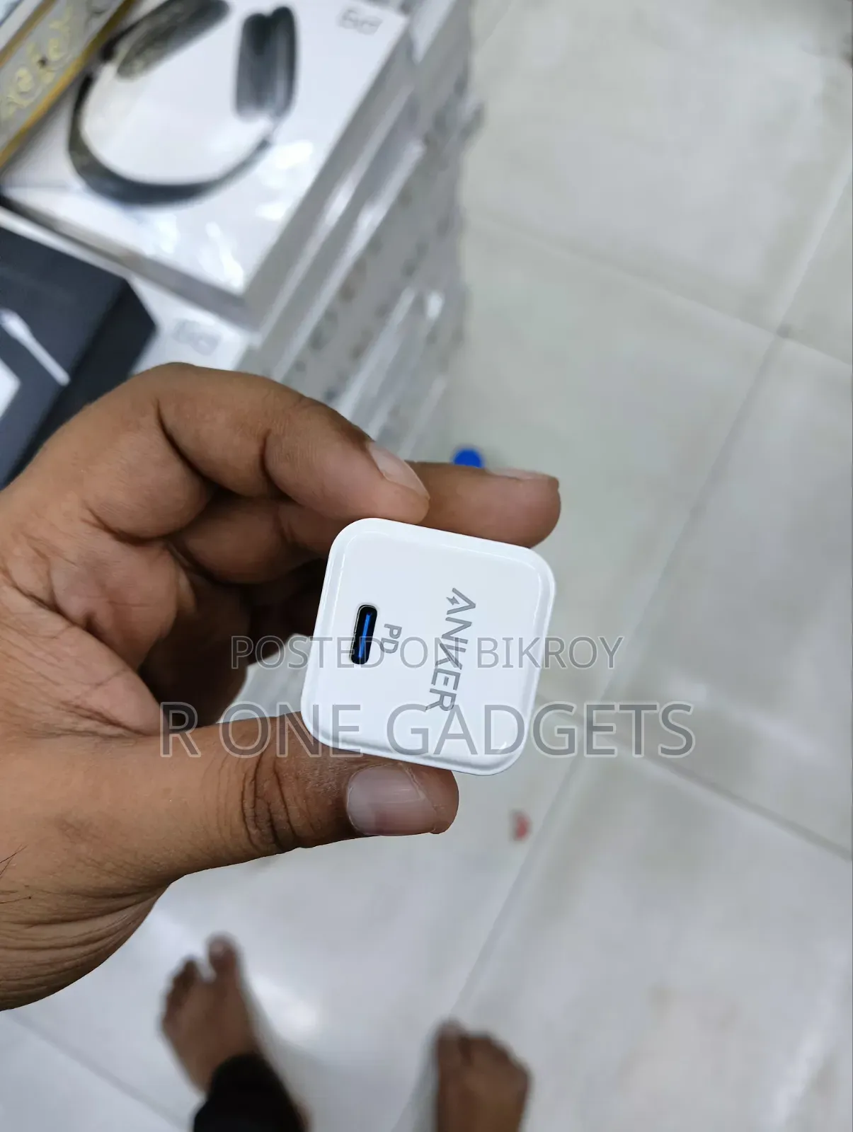 এংকার ২০ ওয়াট চার্জার