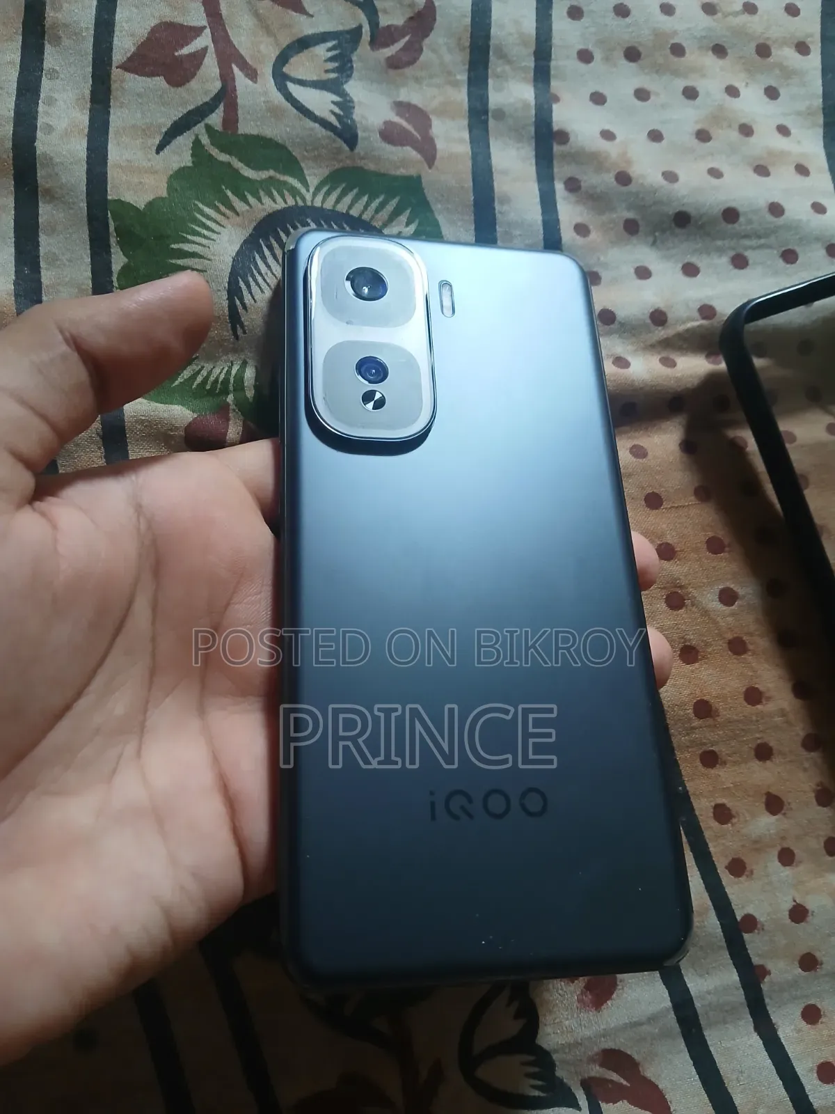 iQOO 256 GB Black