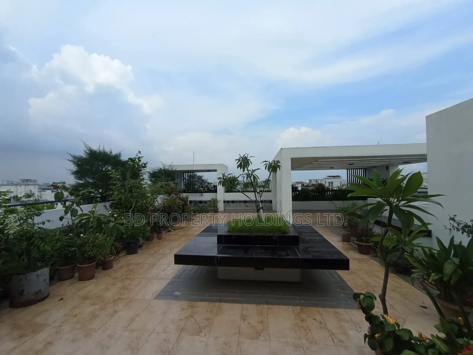 4bdrm Apartment in Uttara for Rent