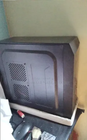 Desktop Computer Gigabyte 4GB Intel Core i3 SSD 128GB