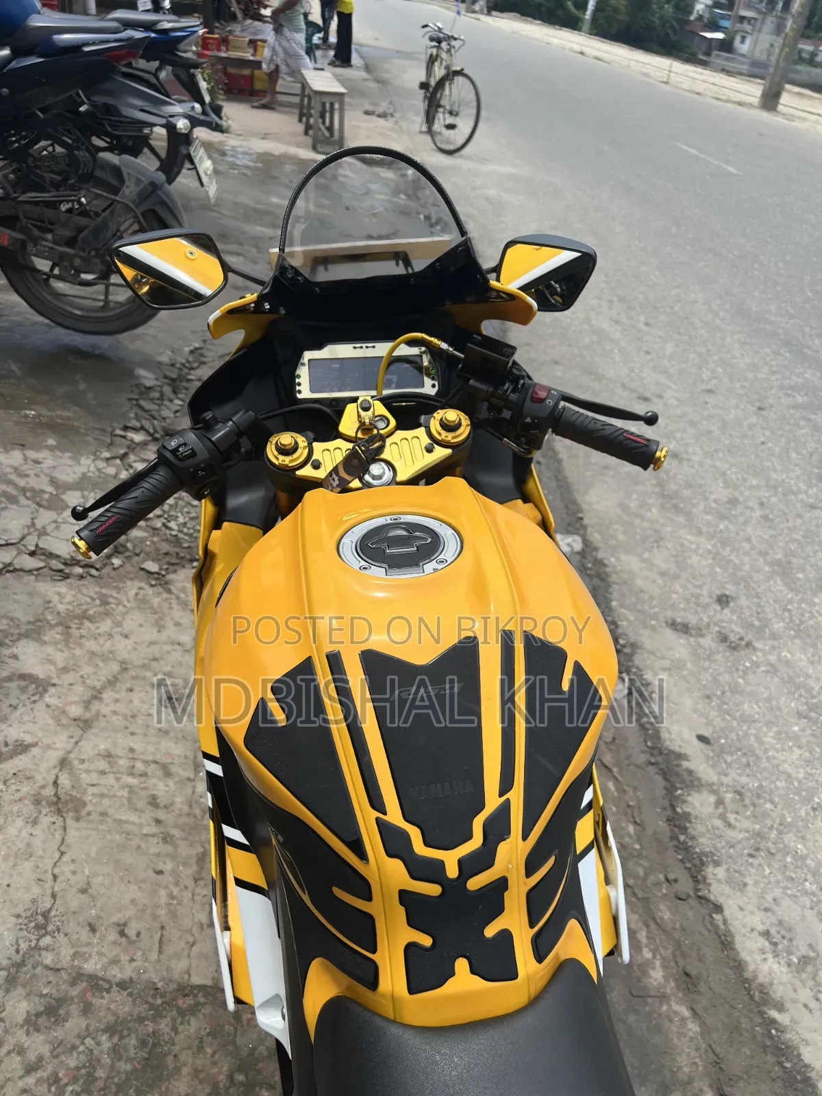 Yamaha R1 2023 Yellow