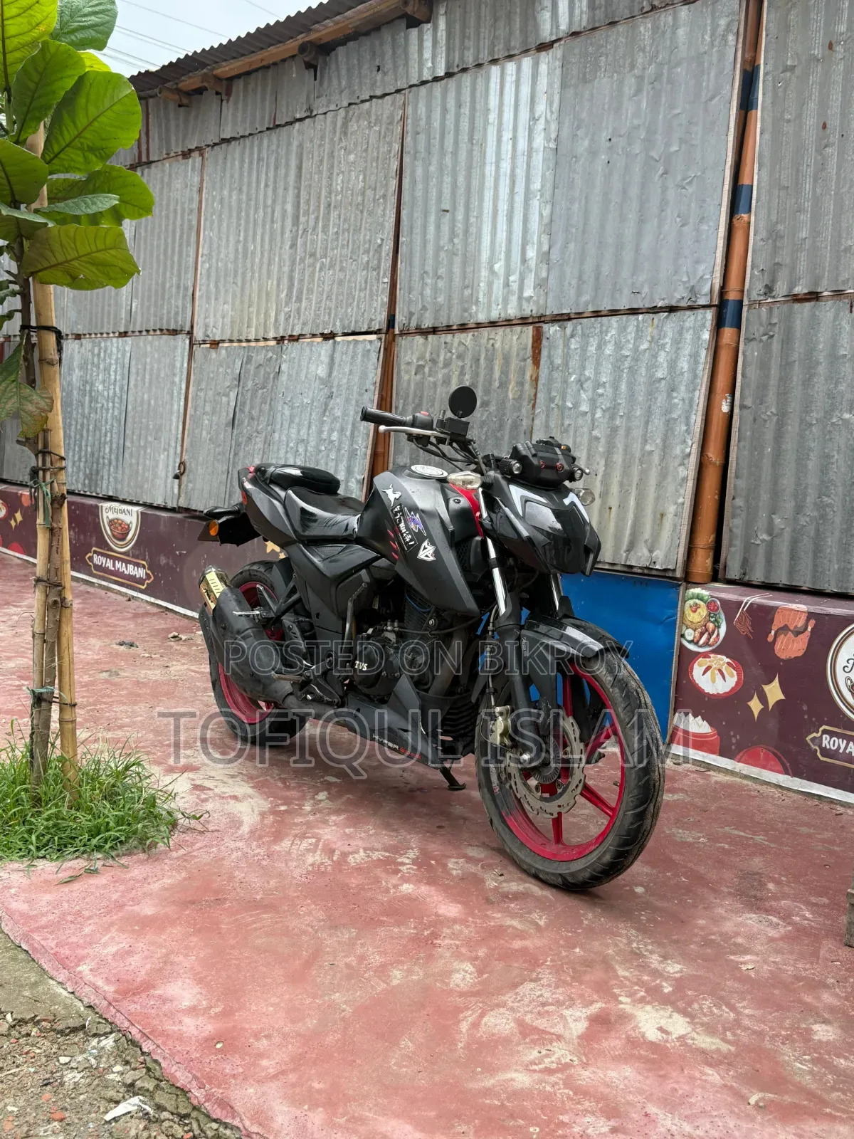 TVS Apache RTR 160 4V 2022 Black