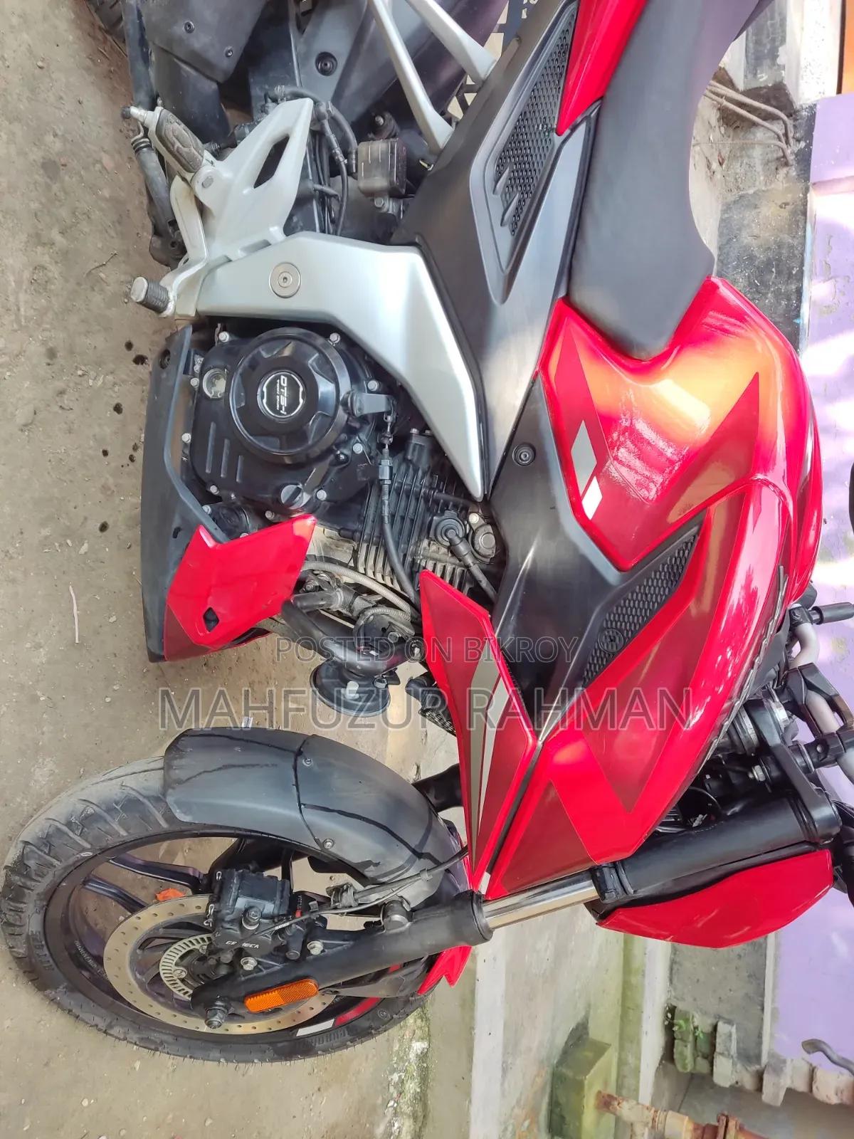 Bajaj Pulsar N250 2023 Red