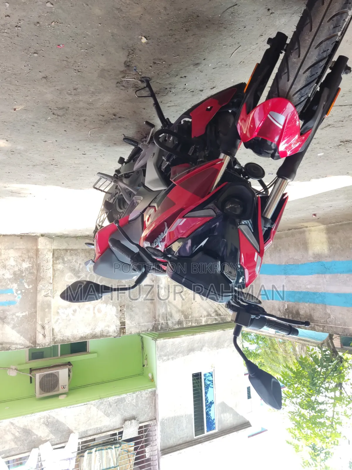 Bajaj Pulsar N250 2023 Red