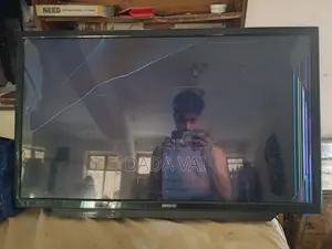 For sale, just change the display and everything will be fine, no other problems