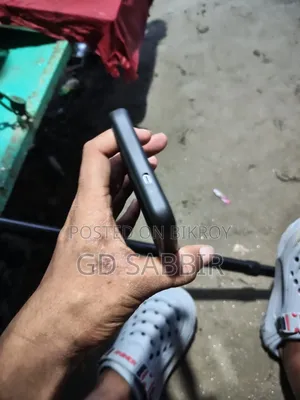 নতুন টেকনো স্পার্ক ৪০ ১২৮ জিবি কালো