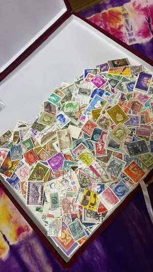100 Pieces World-wide Stamps