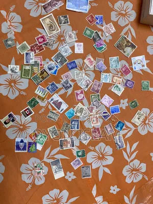 100 Pieces World-wide Stamps