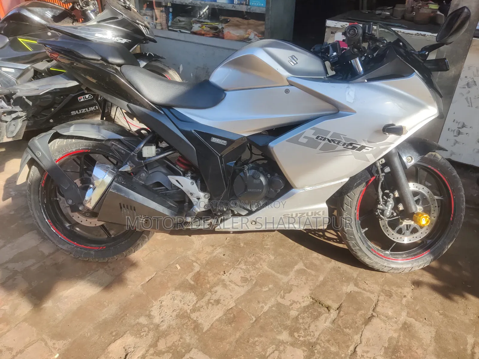 Suzuki Gixxer SF FI ২০২১ রূপালী