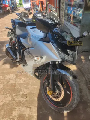 Suzuki Gixxer SF FI ২০২১ রূপালী
