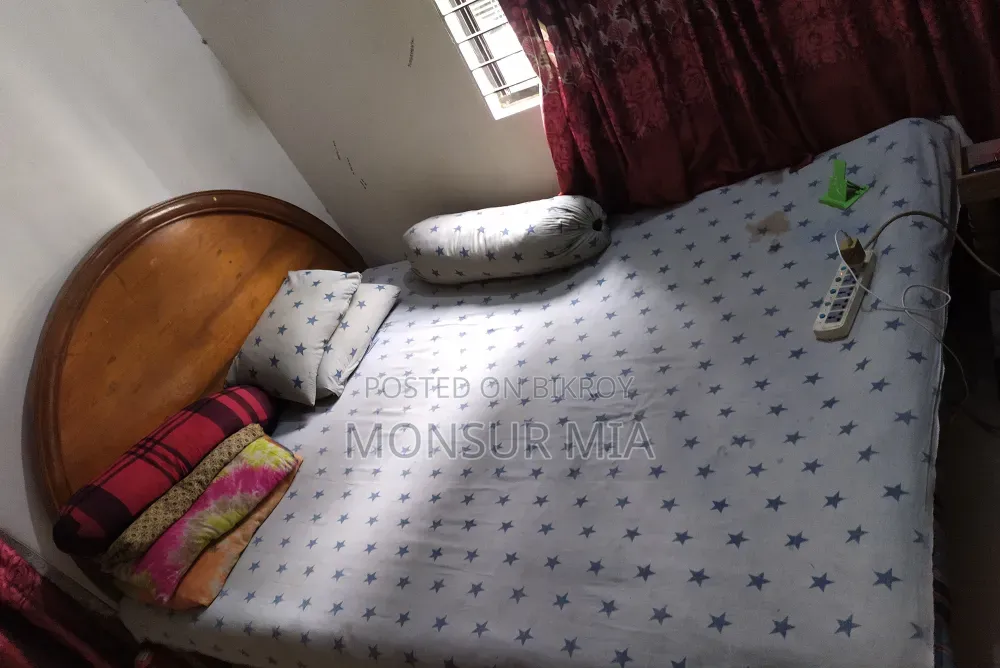 5/7 feet teak wood bed (3 mango wood slats)