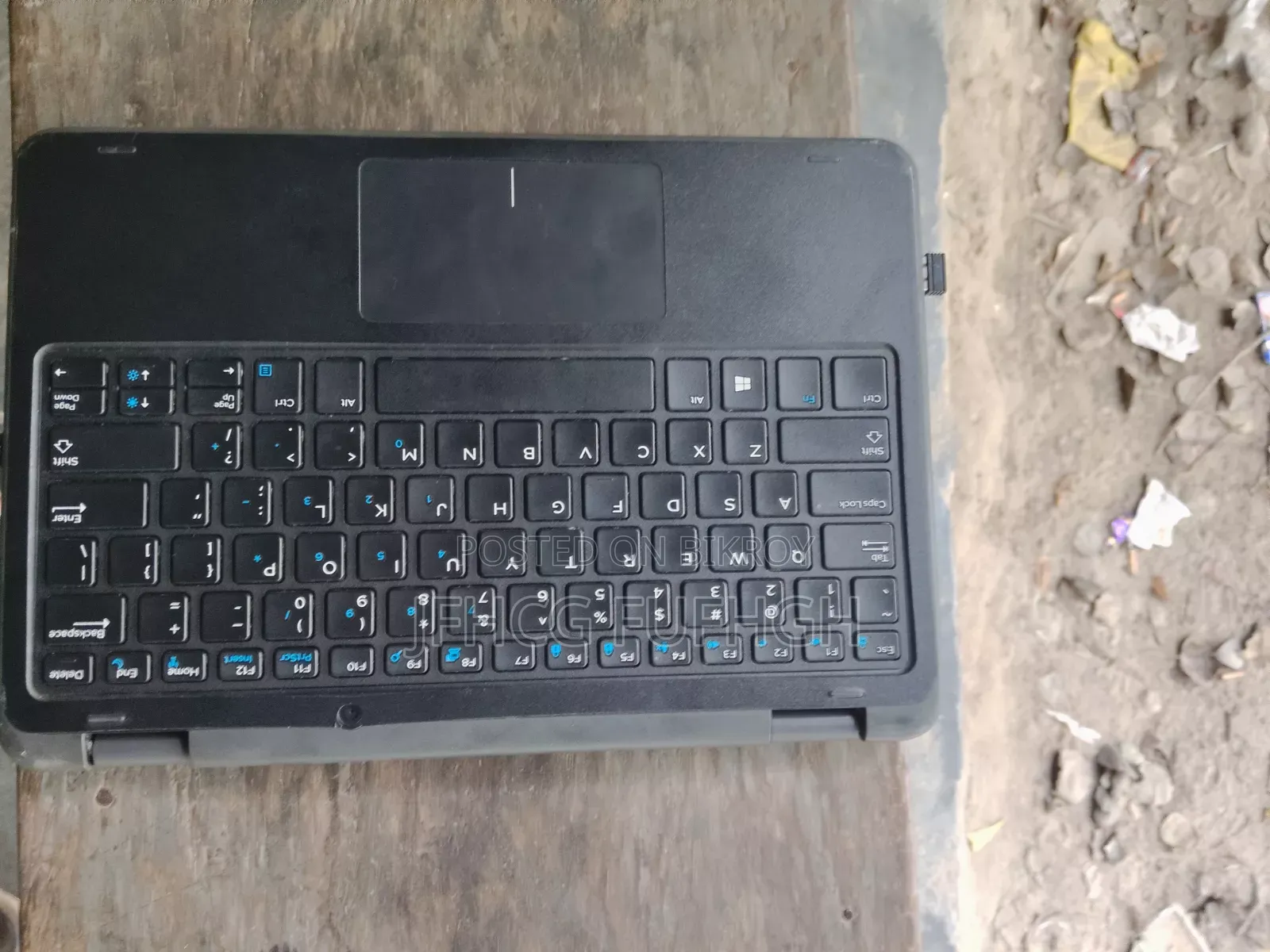 Laptop Dell Latitude 3190 2-in-1 8GB SSHD (Hybrid) 128GB