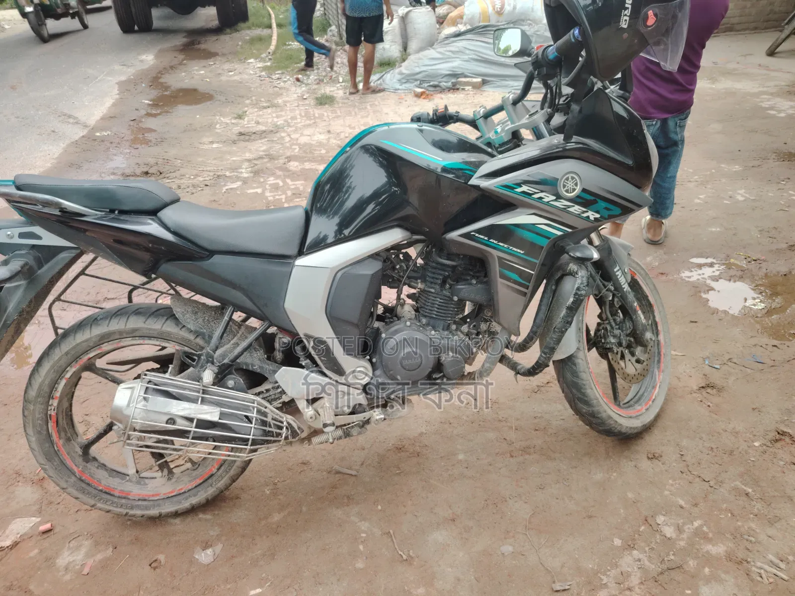 ইয়ামাহা ২০২০ ব্ল্যাক