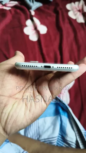 Apple iPhone 8 Plus 64 GB White