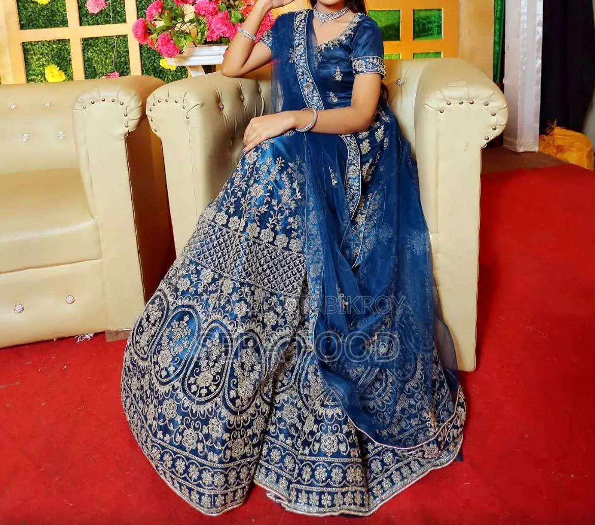 সেমি ব্রাইডাল লেহেঙ্গা