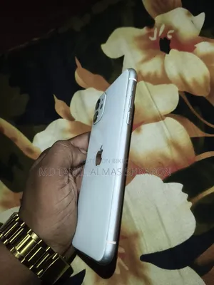 Apple iPhone 11 128 GB White