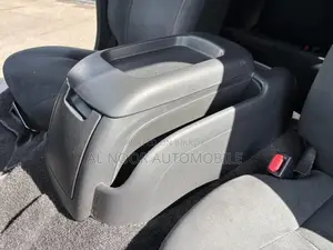 Toyota HiAce 2021 Silver
