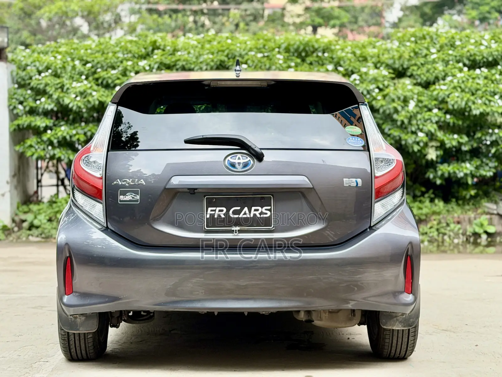 Toyota Aqua 2017 Gray