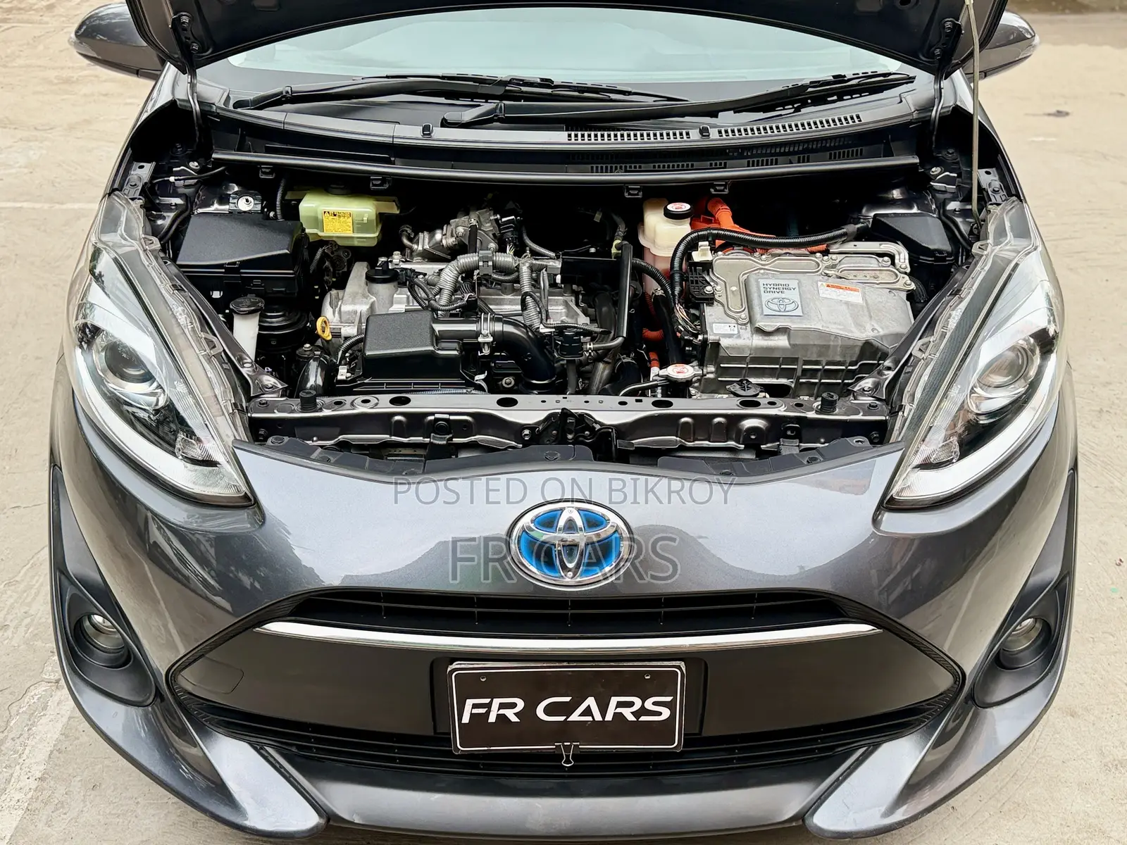 Toyota Aqua 2017 Gray