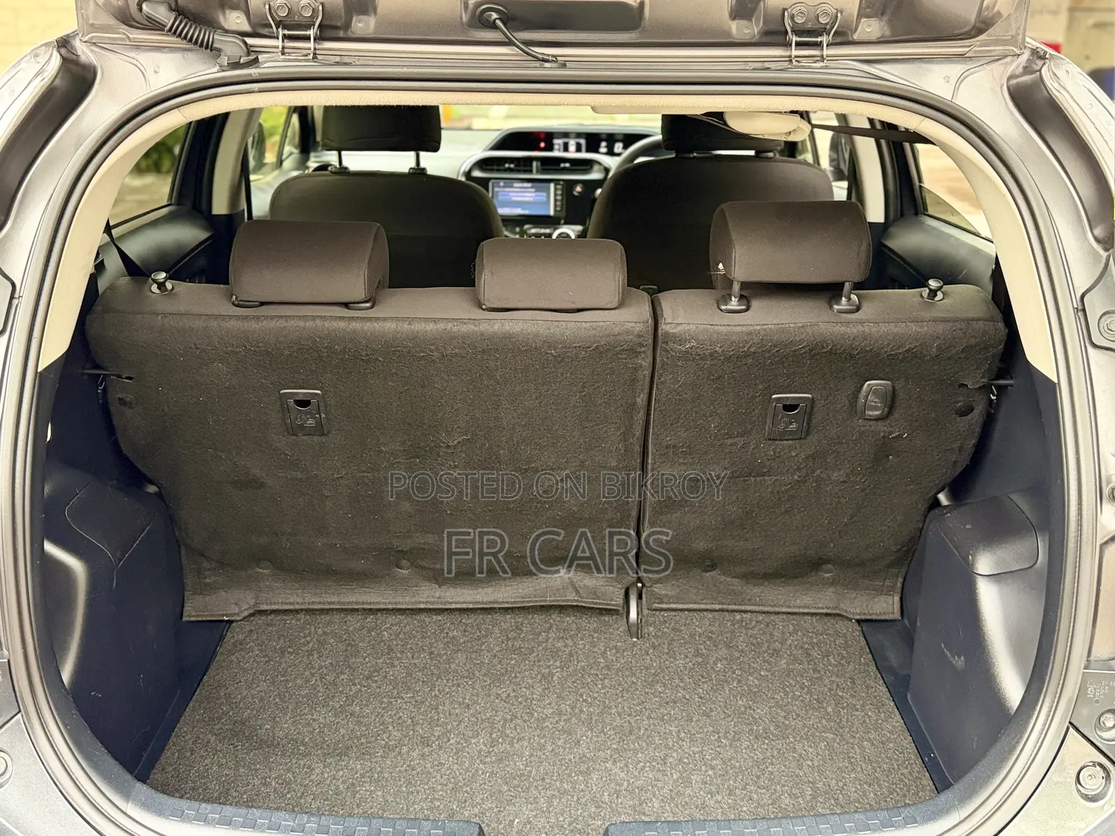 Toyota Aqua 2017 Gray