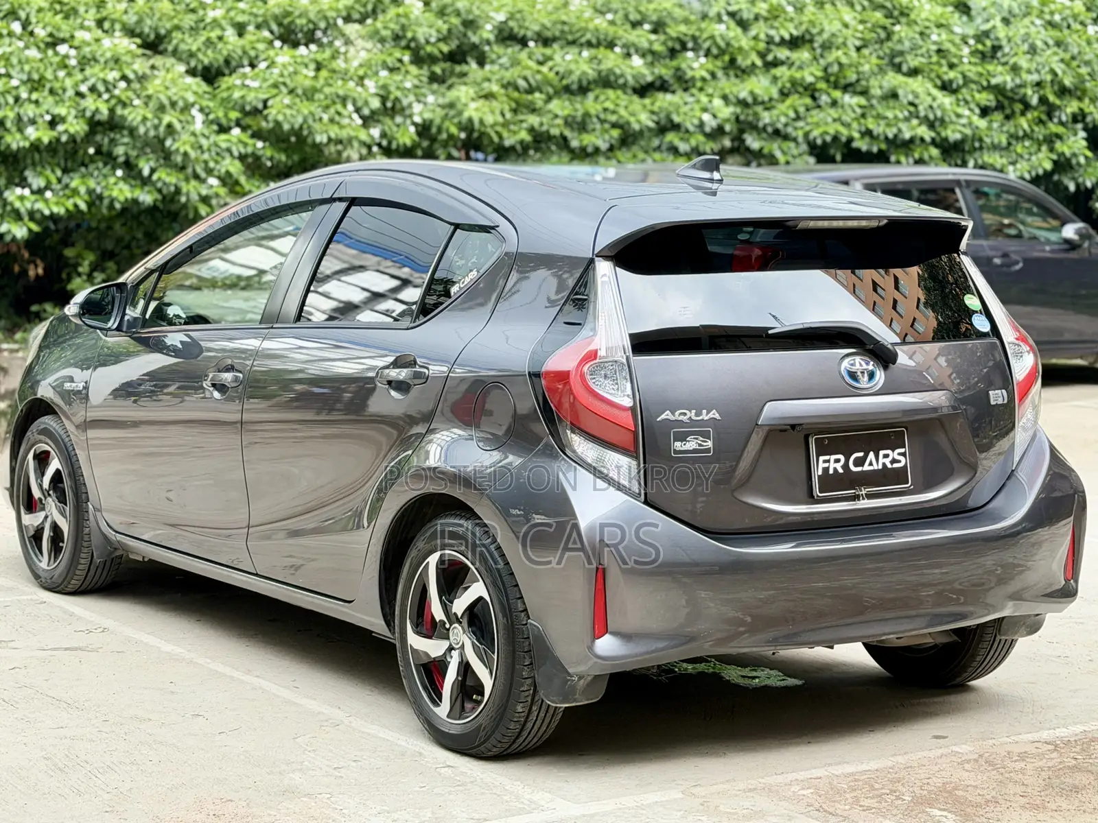 Toyota Aqua 2017 Gray