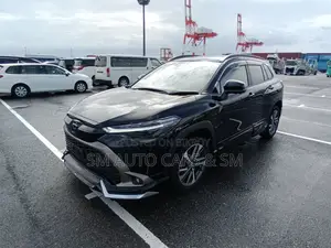 টয়োটা করোলা ক্রস ২০২৪ ব্ল্যাক
