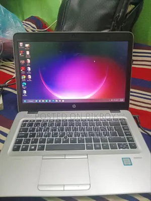 Laptop HP EliteBook 840 G8 8GB Intel Core I5 HDD+SSD 128GB