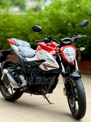 সুজুকি জিক্সার এফআই এবিএস ২০২৪ কমলা