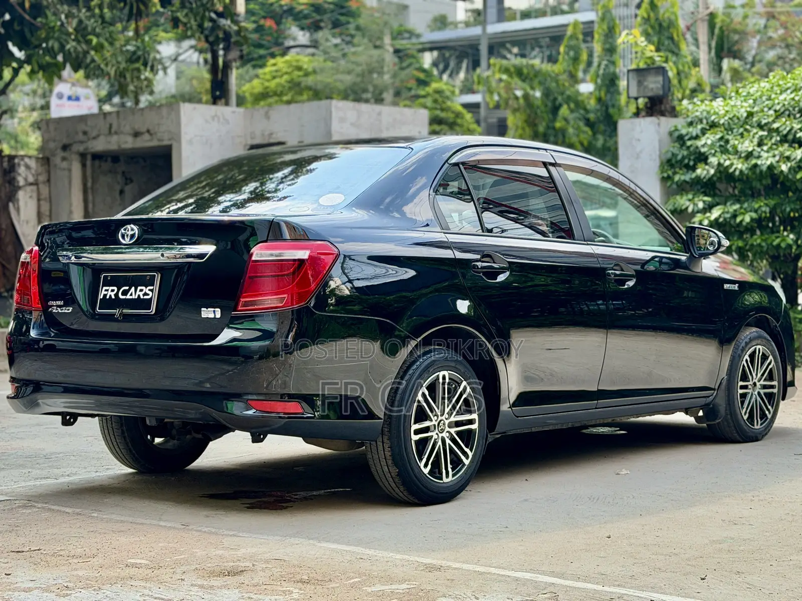 টয়োটা এক্সিও ১.৫ হাইব্রিড ২ডব্লিউডি ২০১৭ কালো