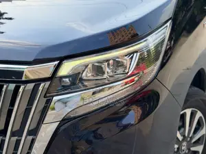 Toyota Esquire 1.8 FWD Hybrid (7 Seater) 2018 Purple
