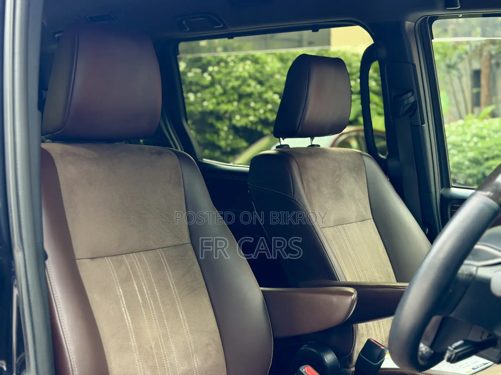 Toyota Esquire 1.8 FWD Hybrid (7 Seater) 2018 Purple
