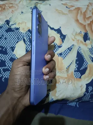 Vivo Y17 128 GB Purple