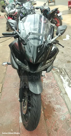 Yamaha R15 V3 2024 Black