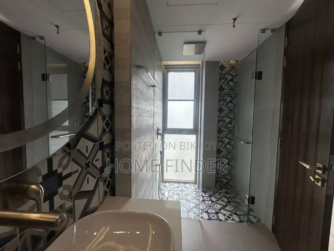 4-Bedroom Apartment in Gulshan for Rent