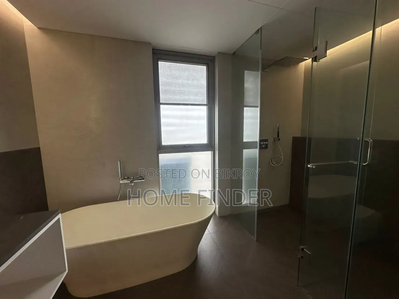 4-Bedroom Apartment in Gulshan for Rent