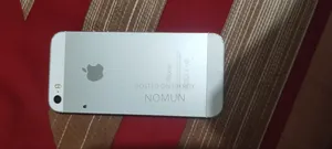 Apple iPhone 5s 16 GB White