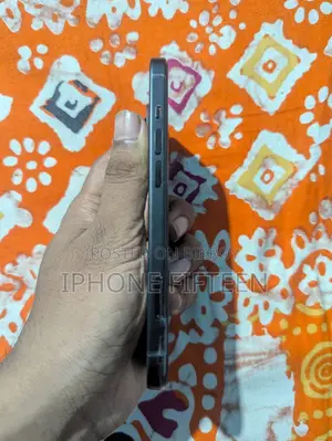 Apple iPhone 15 ১২৮ জিবি কালো
