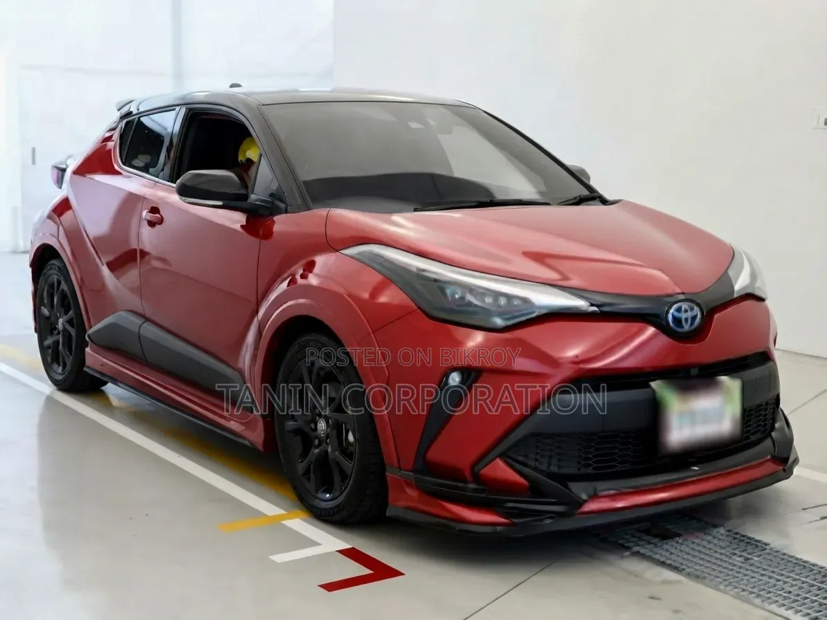 Toyota C-HR 2022 Red
