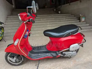Vespa 150 2019 Red