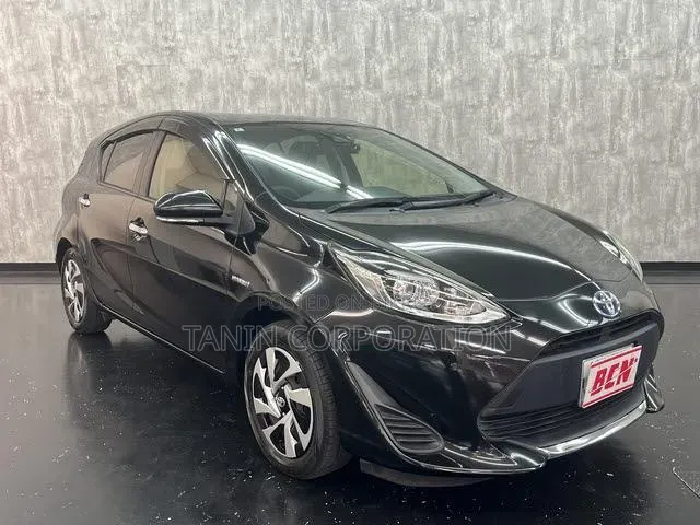Toyota Aqua 2021 Black