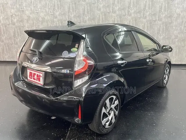 Toyota Aqua 2021 Black