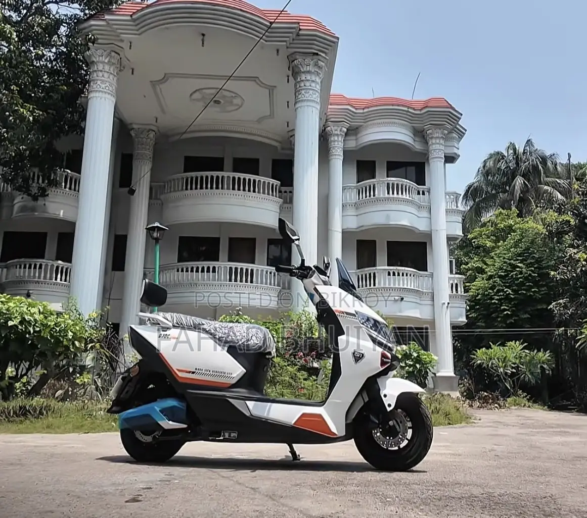 New Motorcycle 2026 White