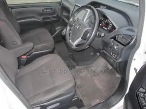 Toyota Noah 2021 Pearl