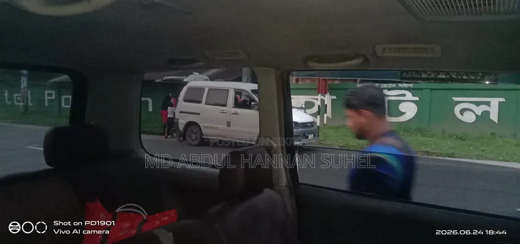 টয়োটা নোয়া ২০০২ কালো