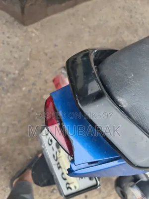 নতুন হোন্ডা সিবি ২০২৪ নীল